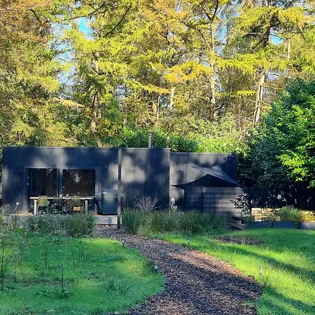Luxury And Wellness In The Forest -- All-in Stekene